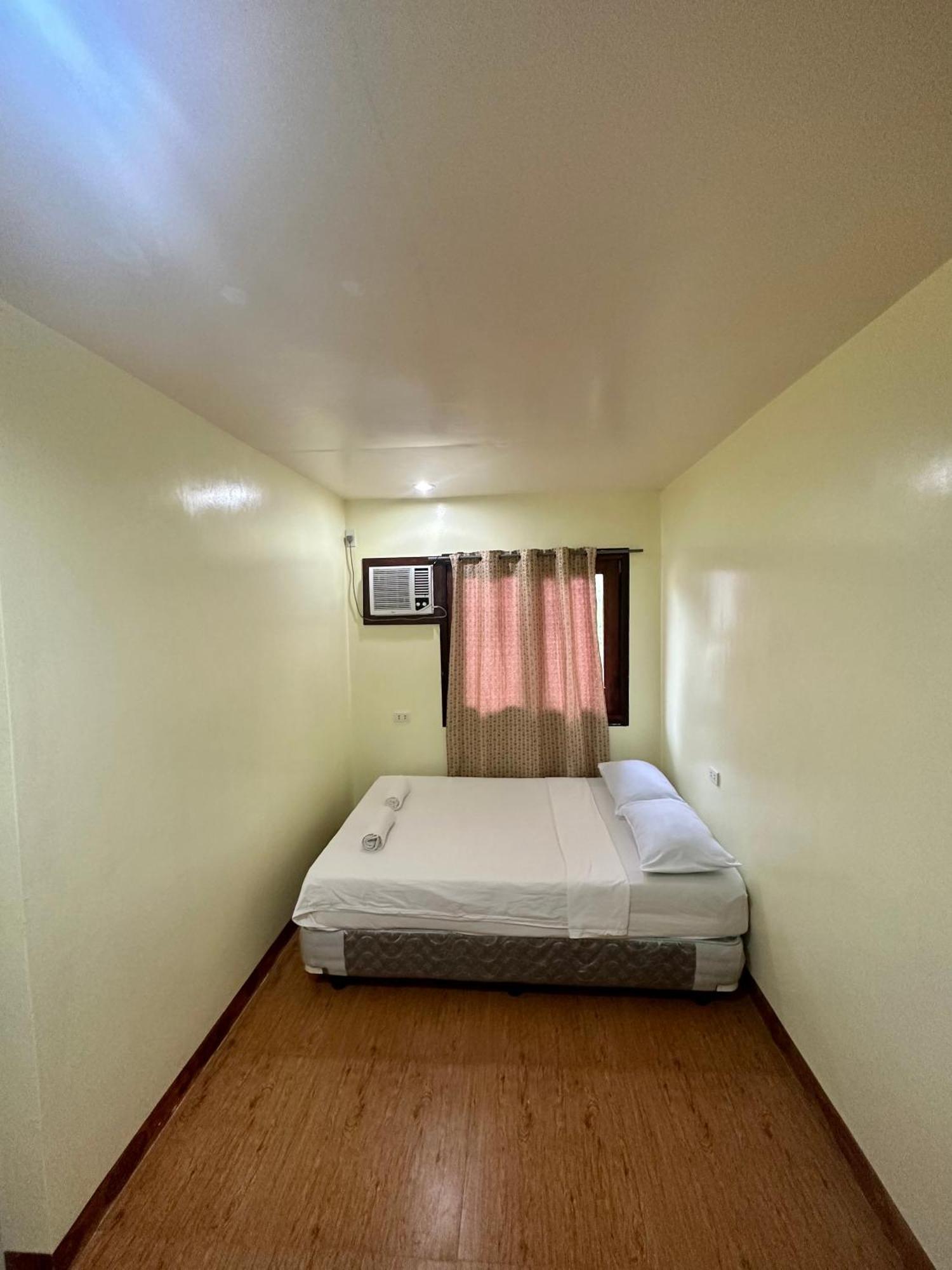 Edgar'S Guest House Moalboal Dış mekan fotoğraf